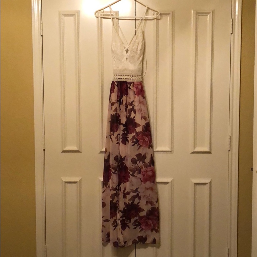 Junior Flowy Maxi Dress